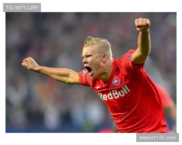 受教了哈兰德晒与索帅合影师徒重逢传承足球精神赛场之外成佳话